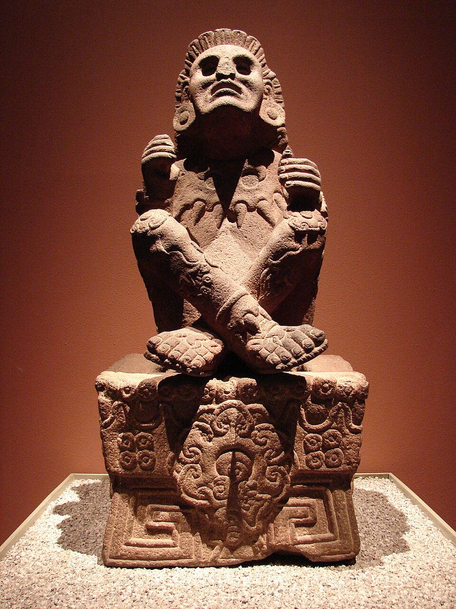 nereeabg4's tweet photo. En el mundo mexica 🇲🇽, las auianime vivían fuera del modelo femenino tradicional: buscaban placer y no reproducción 🌺🔥. Esto fue en general una de las principales razones del deshonor que marcó la prostitución en la Antigüedad. https://t.co/cq4VjhJ64J
