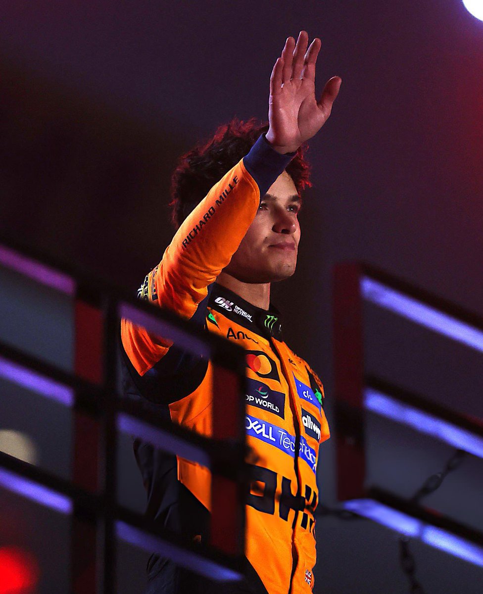 he always looks the best when the team fucks him over