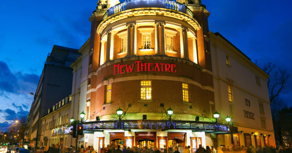 𝐍𝐞𝐰 𝐓𝐡𝐞𝐚𝐭𝐫𝐞 𝐂𝐚𝐫𝐝𝐢𝐟𝐟

New Theatre in Cardiff is home to a popular array of top-quality musicals, drama, comedy, dance, family shows and more.

Discover your next show here:

trafalgartickets.com/new-theatre-ca…