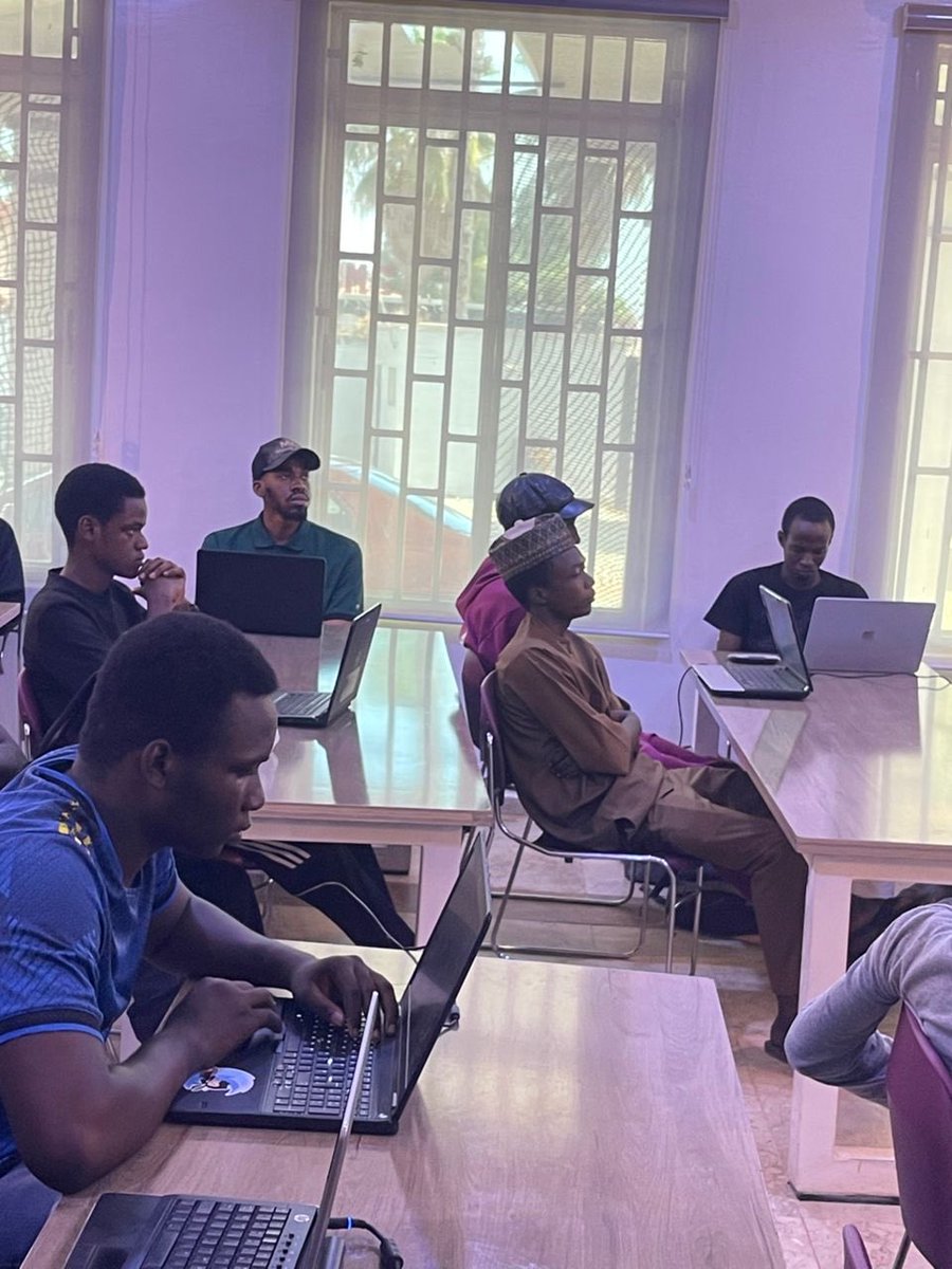 BitDevsKaduna's tweet image. Our final meetup of the year did not disappoint — Rust, Breez SDK, Time2Build, and live Lightning transactions. ⚡️
Cheers to more programs, more builders, and more Bitcoin development in 2026! 🚀