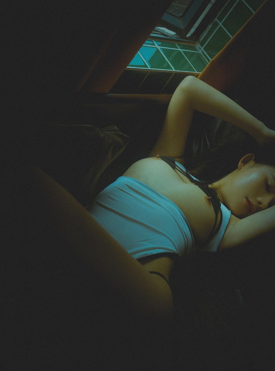 對人性存在著善意期待
是件值得嘉許的事

但後來氣憤地抱怨
就是證明自己的傻

因為都是自己選的。

#二創 
#derivativeWork