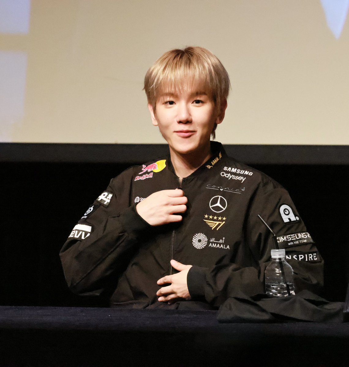 Connie_0507's tweet photo. 251118 WM사인회
E스포츠 선수—백현

@B_hundred_Hyun @BAEKHYUN_INB100 
#BAEKHYUN #백현 #伯贤 https://t.co/rEh1fFvF5p