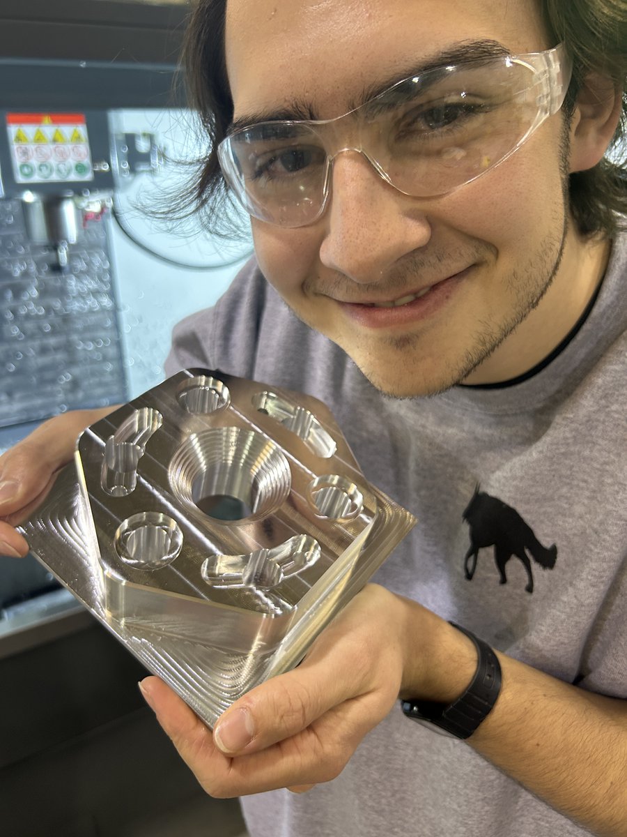 ProjectMfg's tweet image. The Advanced Manufacturing Qualifying Round is officially complete! 🔥

Exciting times are ahead as our judges will soon begin measuring and scoring each submitted project to determine the Top 16 teams advancing to the next round!

#ProjectMFG #Machining #Manufacturing