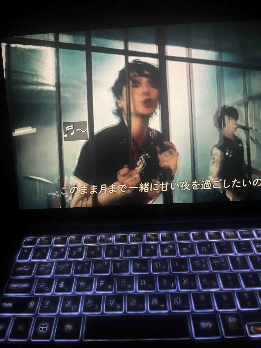 절대비엘 파이널 오프닝 ㅅㅂ ㅋㅋㅋㅋ
개잘어울리네