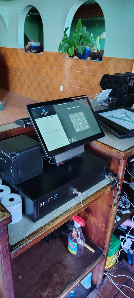 CPando_SkyTab's tweet image. 🔥🐉 DRAGON’S DELIGHT — the go-to spot in Saltillo, MS for incredible Chinese and Asian-fusion flavor!
From your favorite classics to fresh, flavorful fusion dishes, this place serves up something delicious for everyone. Perfect for family dinners, lunch with friends, or grabbing…