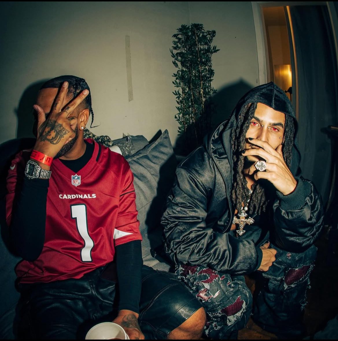 30praumversos's tweet image. Raffa Moreira x Matuê 

🐐 x 🐐