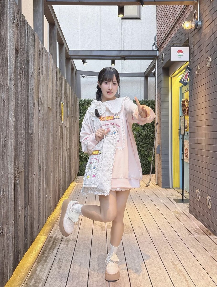 momonyan_Lea's tweet image. 可愛すぎる〜🧡
またよしよししたくなる🧡
またほっぺ🧡
#高嶺のなでしこ #高嶺のなでしこ好きと繋がりたい #たかねこ #たかねこ好きと繋がりたい #えりさーち