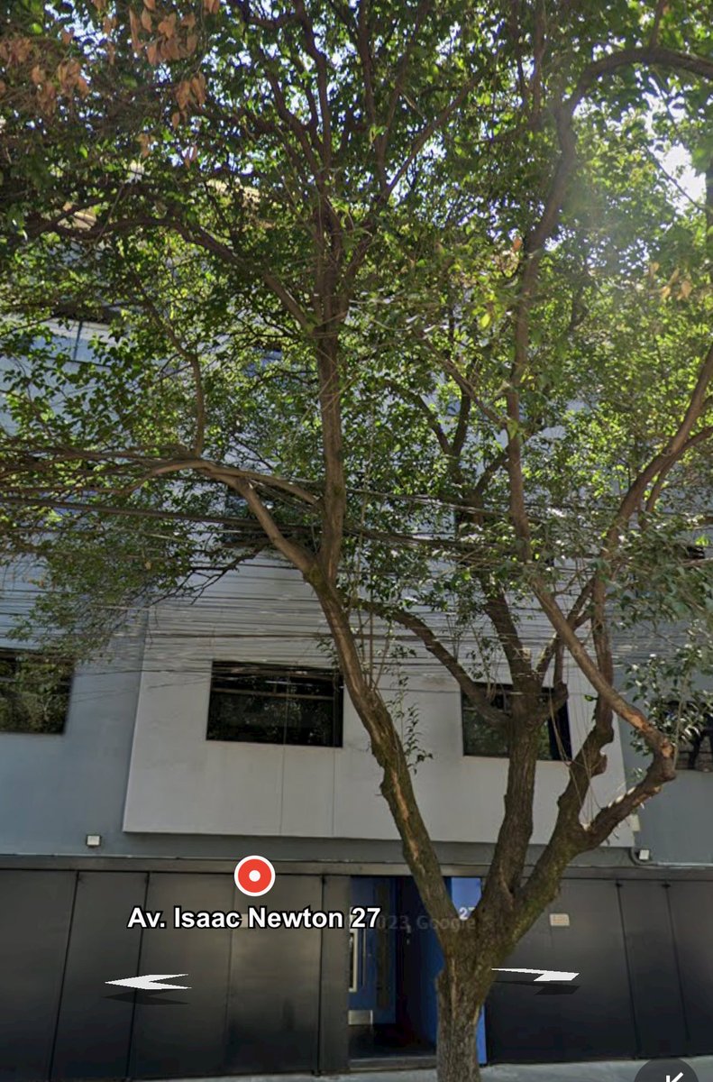 En NEWTON 27 se pretende convalidar flagrante violación a la ley: con uso de suelo habitacional y sólo comercio en planta baja, pretenden abrir oficinas y consultorios. El propietario comenta que « se arregló con la alcaldía » Exigimos a <a href="/mauriciotabe/">Mauricio Tabe Echartea</a> aplique la ley y clausure!