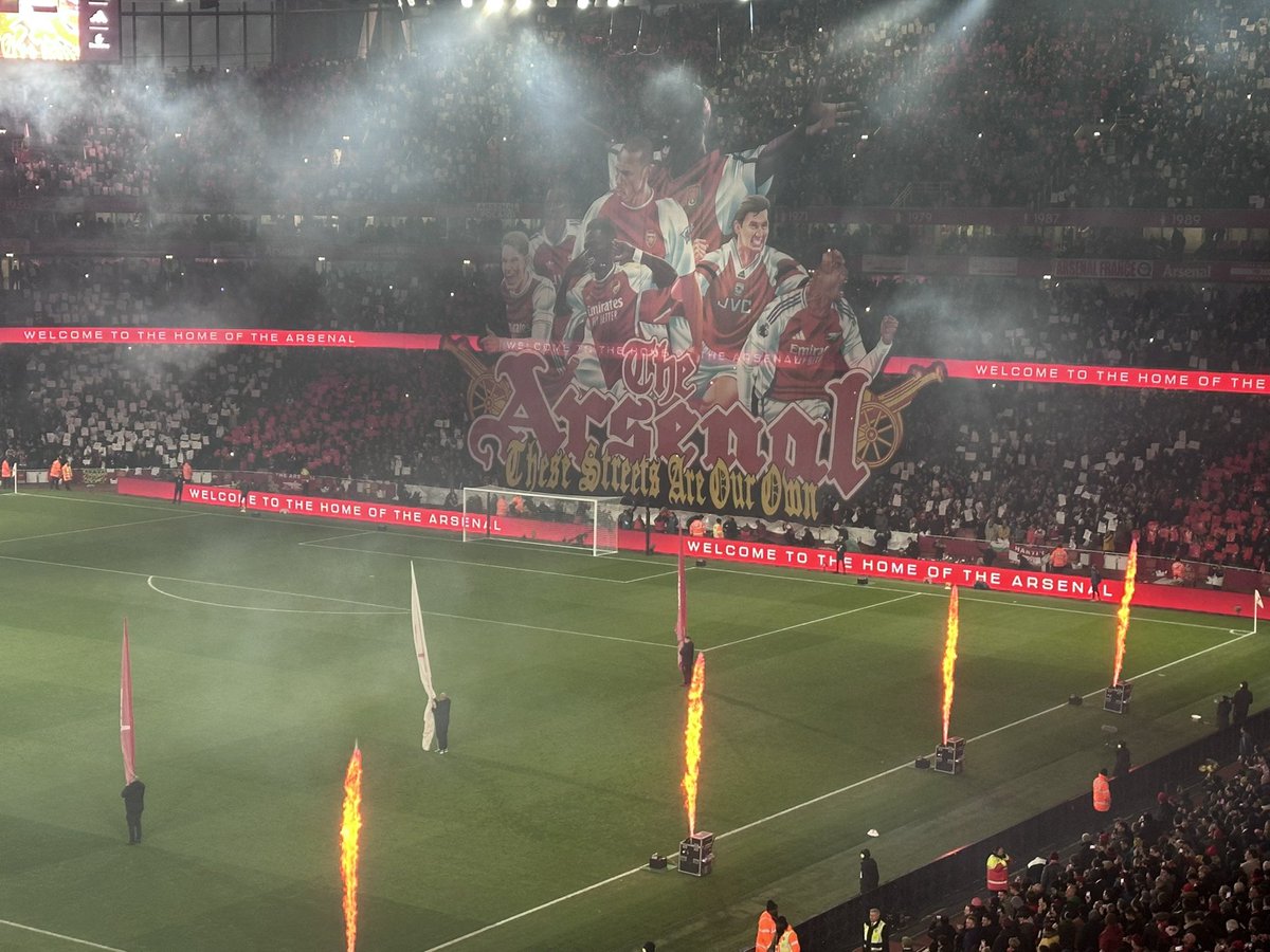 James 🔴⚪️ tweet media