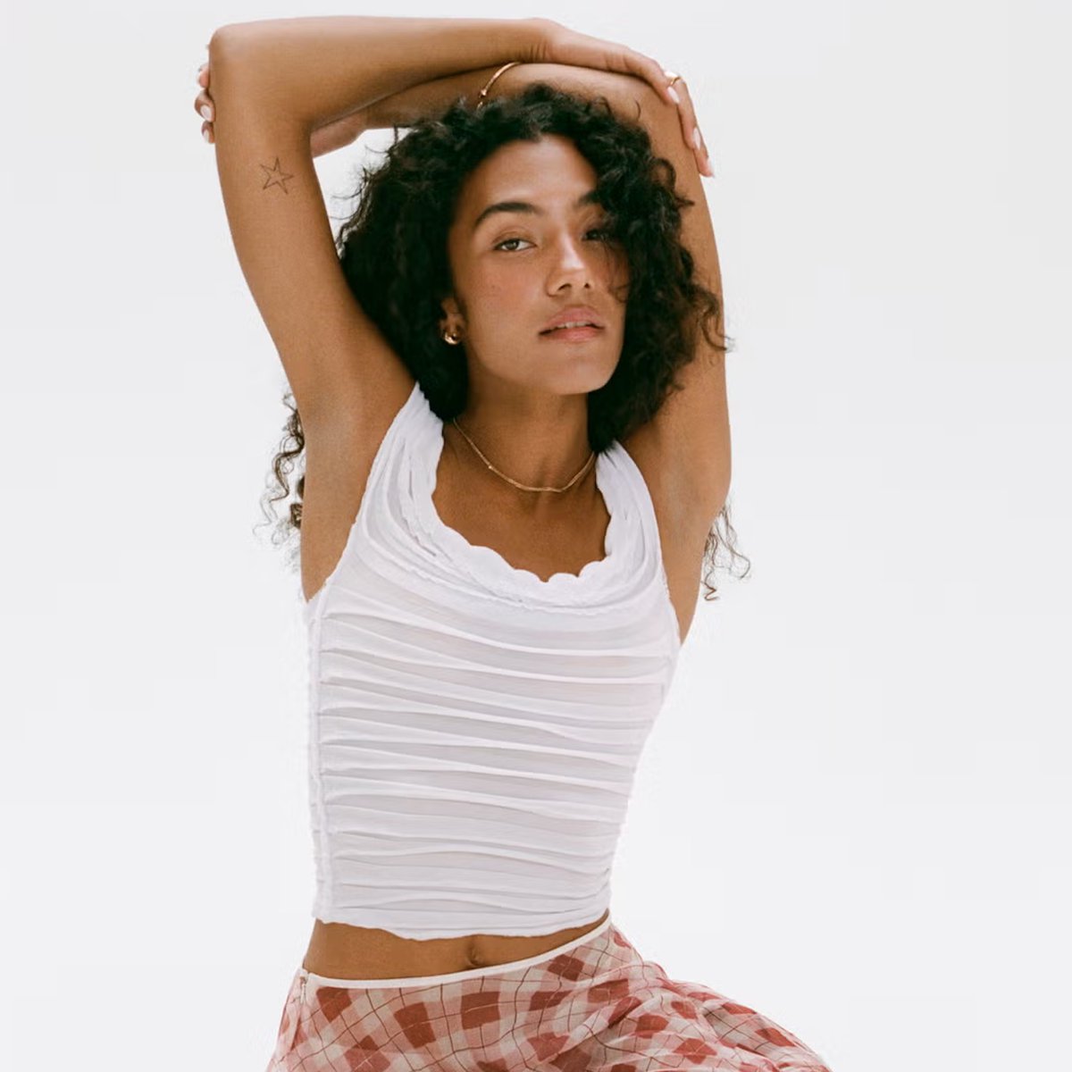 Olivia Dean is #1 on US Spotify for the first time in her career.