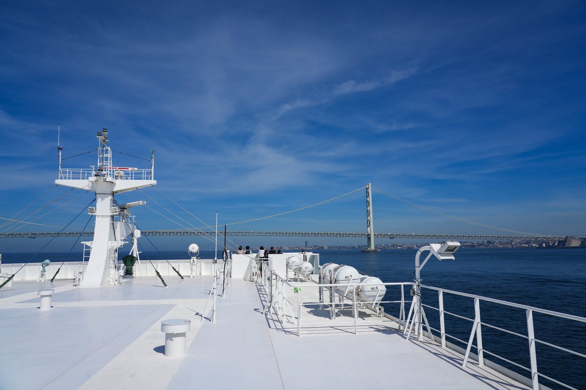 CharlesHayashi's tweet photo. Land ahoy! https://t.co/bYZLiVkjgc