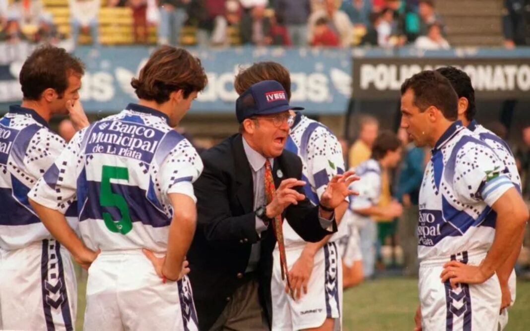 No se olviden la camiseta y la historia que representan, salgan a ganar muchachos. Somos Gimnasia. #GELP
