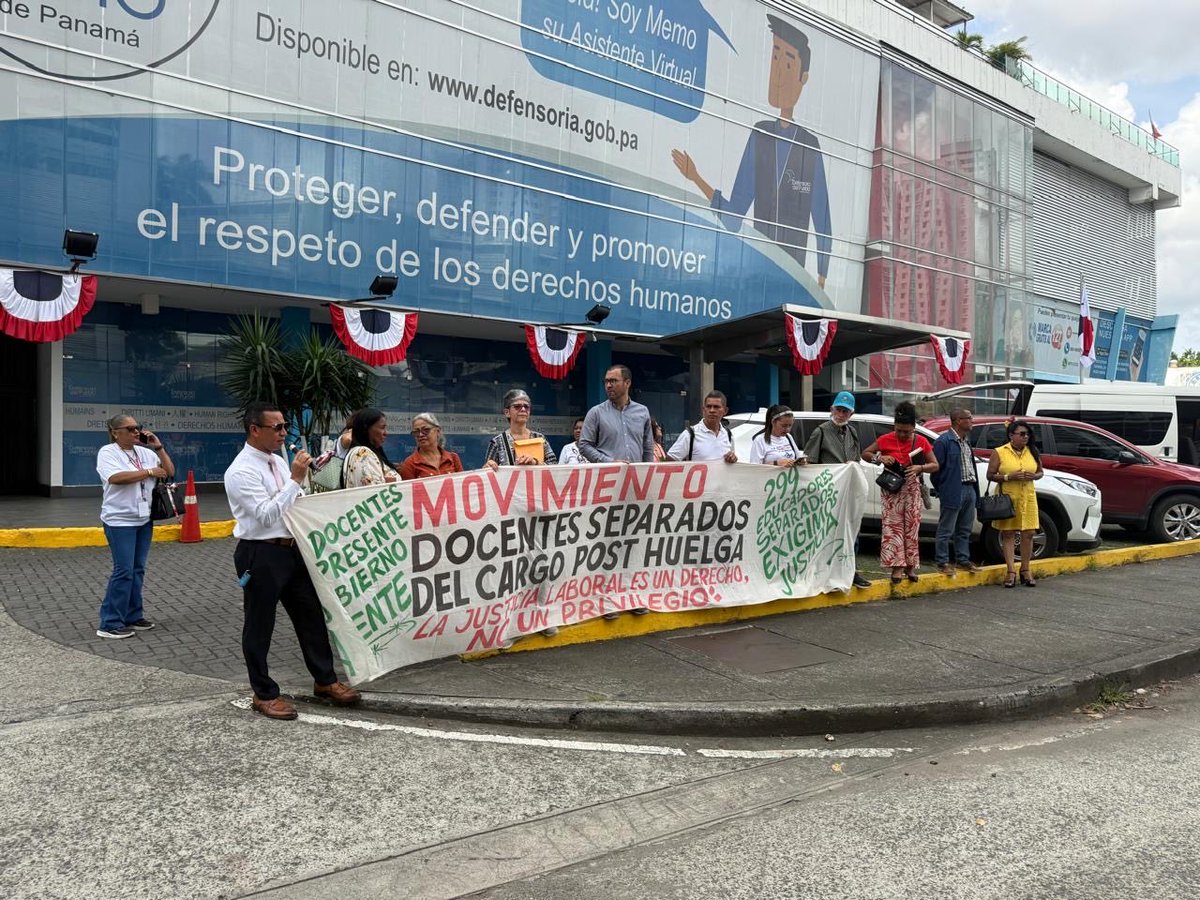 ASOPROF30's tweet image. Defensor rehúye a los docentes separados por Mulino y Lucy y no hay quien reciba la documentación de las demandas por la violacion de los derechos humanos.