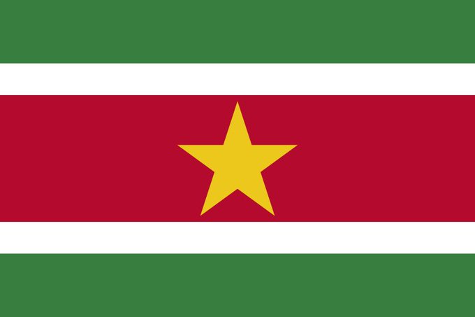 Op deze dag in 1975 werd Suriname onafhankelijk. Suriname was van 1667 tot 1954 een kolonie van Nederland. In 1954 kreeg het al een grote mate van zelfbestuur en had het de status van een land binnen het Koninkrijk. Gewezen gouverneur Ferrier werd beëdigd als president