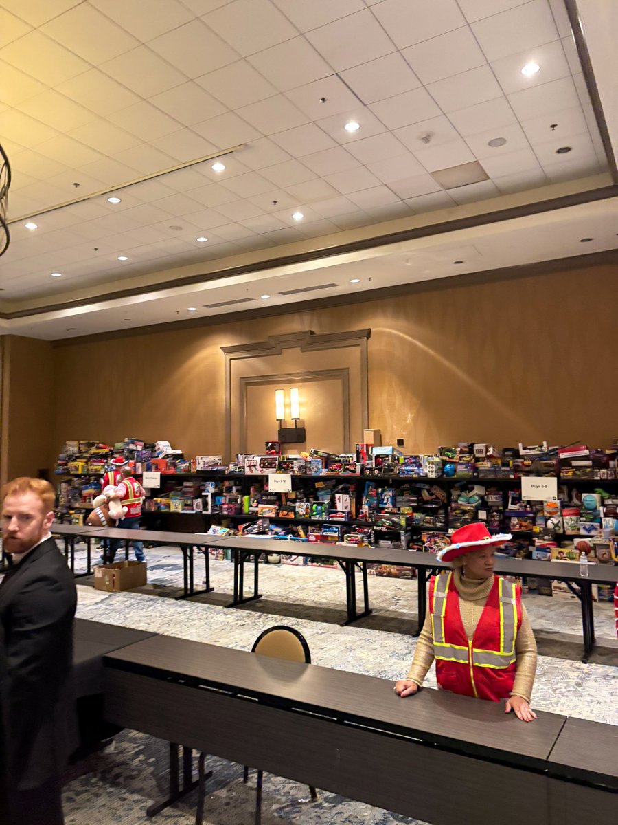 A spectacular evening was spent at the Dallas Margarita Ball supporting children’s charities in North Texas. 

What a blessing to see the thousands of toys which will be given to children in need this Christmas! 💚