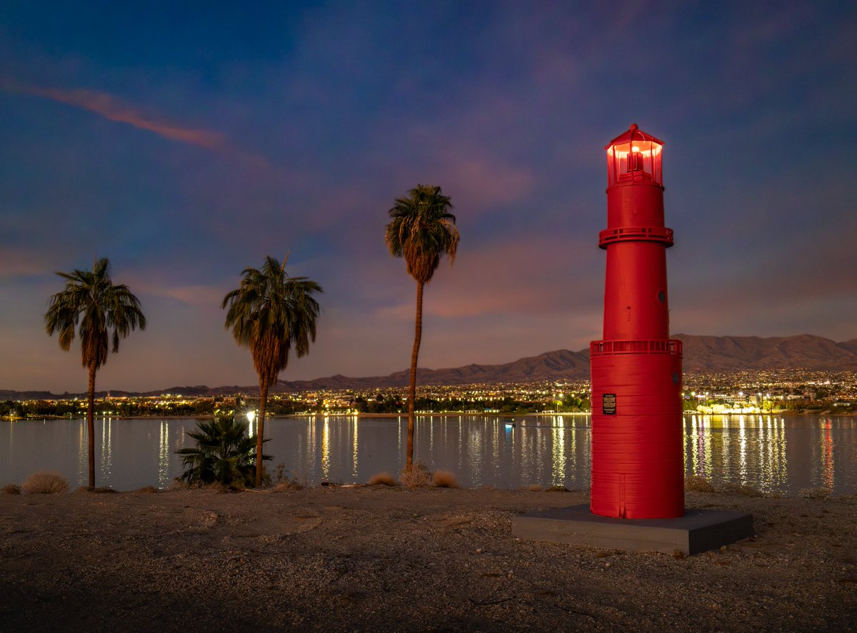 GoLakeHavasu's tweet image. 🔥 Let&apos;s make it official!
Lake Havasu City is in the running for @ParadeMagazine&apos;s Best Small Town in America — and we need YOUR vote to take the crown. 👑

Cast your vote today: bit.ly/3LQb4Ay Let’s win this thing, Havasu! 🥇 #GoForIt #GoLakeHavasu