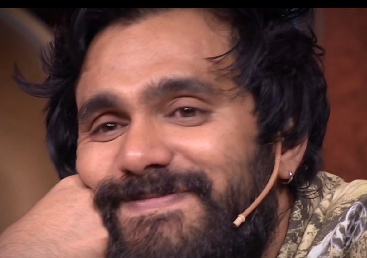 be_u_tifulchaos's tweet image. Me looking at my fav ppl winning in their lives🥹✨