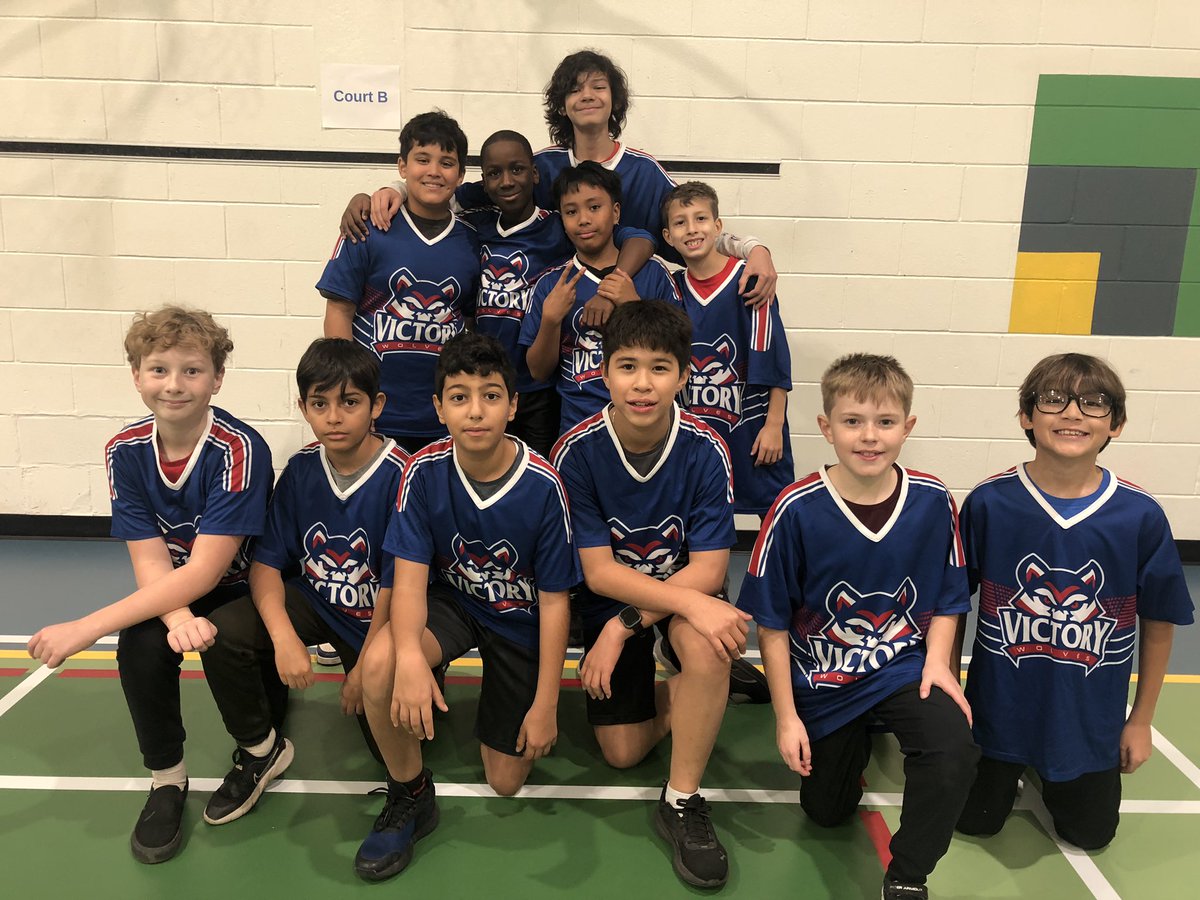 olv56's tweet photo. This team is all set for a fun day of Volleyball! @OLVictoryOCSB https://t.co/M8EqA2Gmo3