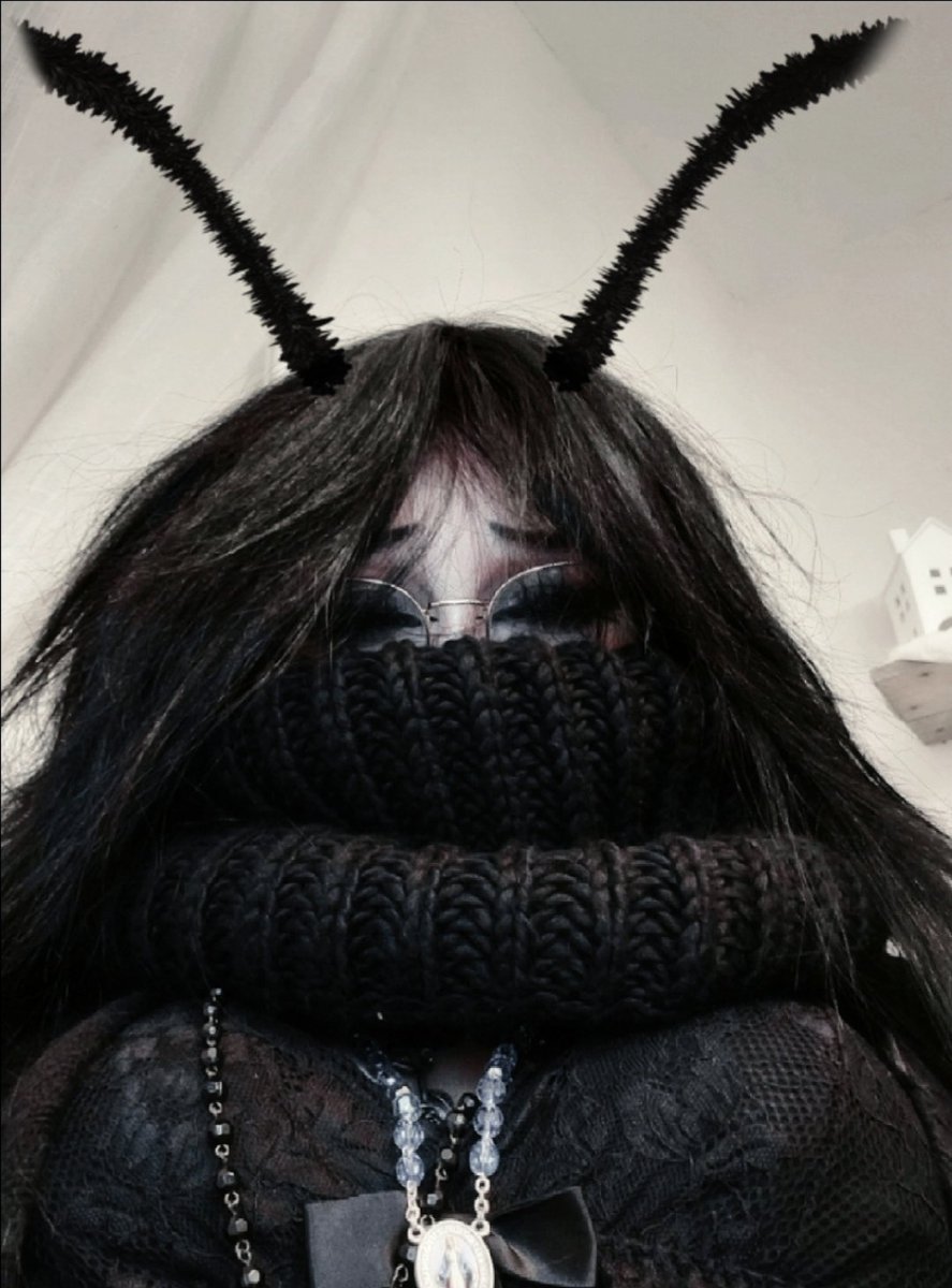 la_necr0se's tweet image. J&apos;ai trouvé une echarpe je me suis senti comme elle