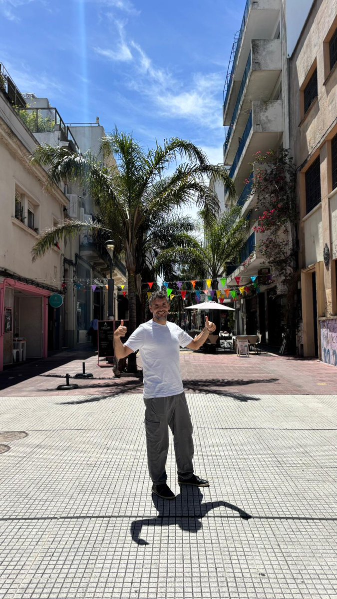 ¡Hola Uruguay!
¡Hola Montevideo!
¡Hola Ciudad Vieja!

Nos vemos mañana en la Sala Camacuá.
Todavía quedan las últimas entradas en RedTickets: redtickets.uy/evento/PERIODI…
¡NOS VEMOS!