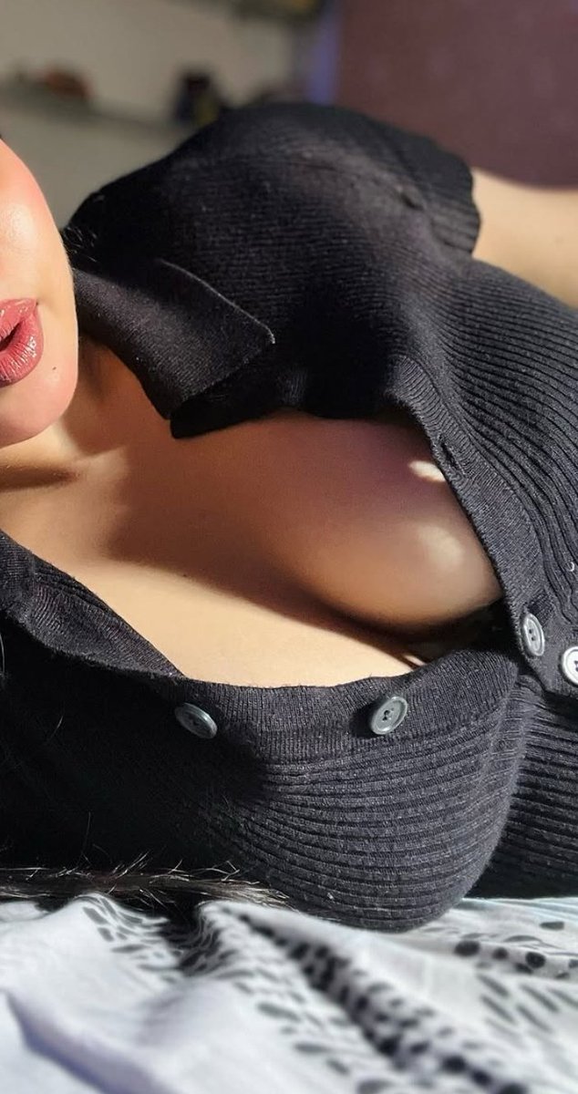 G6iLDqBbcAAMOod?format=jpg&name=medium