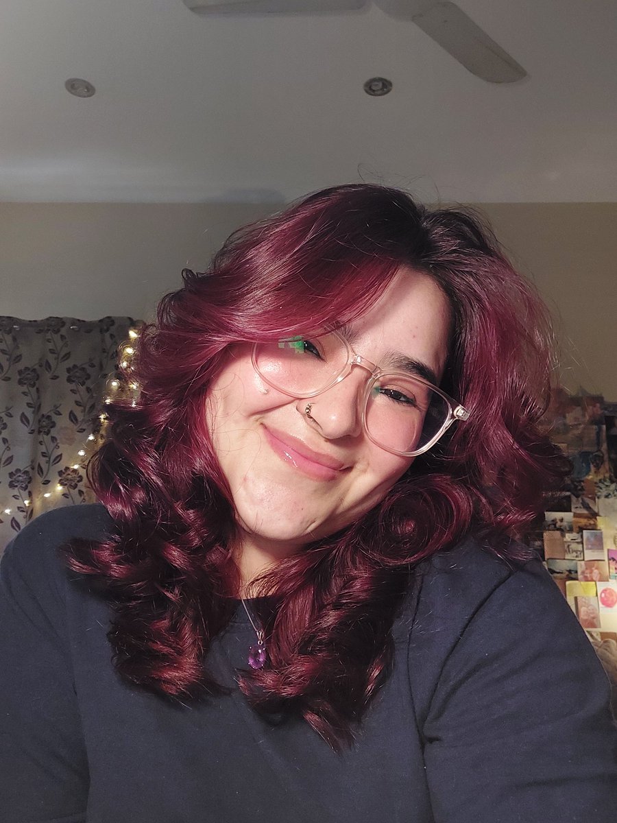 _hamnothere's tweet image. What do you mean no one is willing to spend the rest of their life with the sole purpose of worshipping me and making me happy????