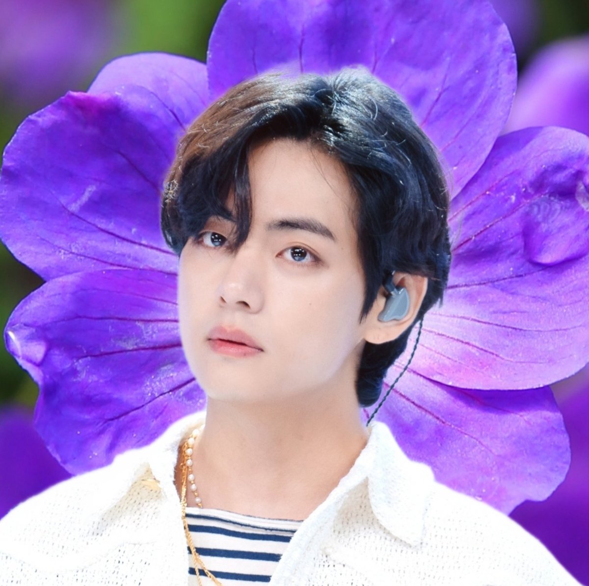 v_hotrends's tweet image. Celebrating 3300 days of &quot;I purple you&quot; created by Taehyung as a symbol of love &amp;amp; trust. 
BORAHAE TAEHYUNG 💜 

#보라해Day_3300일
#VPurpleYou3300Days