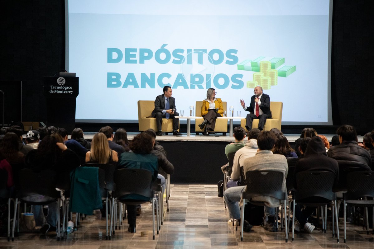 TECcampusHGO's tweet image. En @TECcampusHGO recibimos al #IPAB para hablar de manejo de crisis bancarias.
Vicente Vargas y Julio Enrique Arteaga mostraron cómo opera el “escuadrón” que protege los ahorros de millones cuando la estabilidad financiera se pone a prueba. 💰🏦