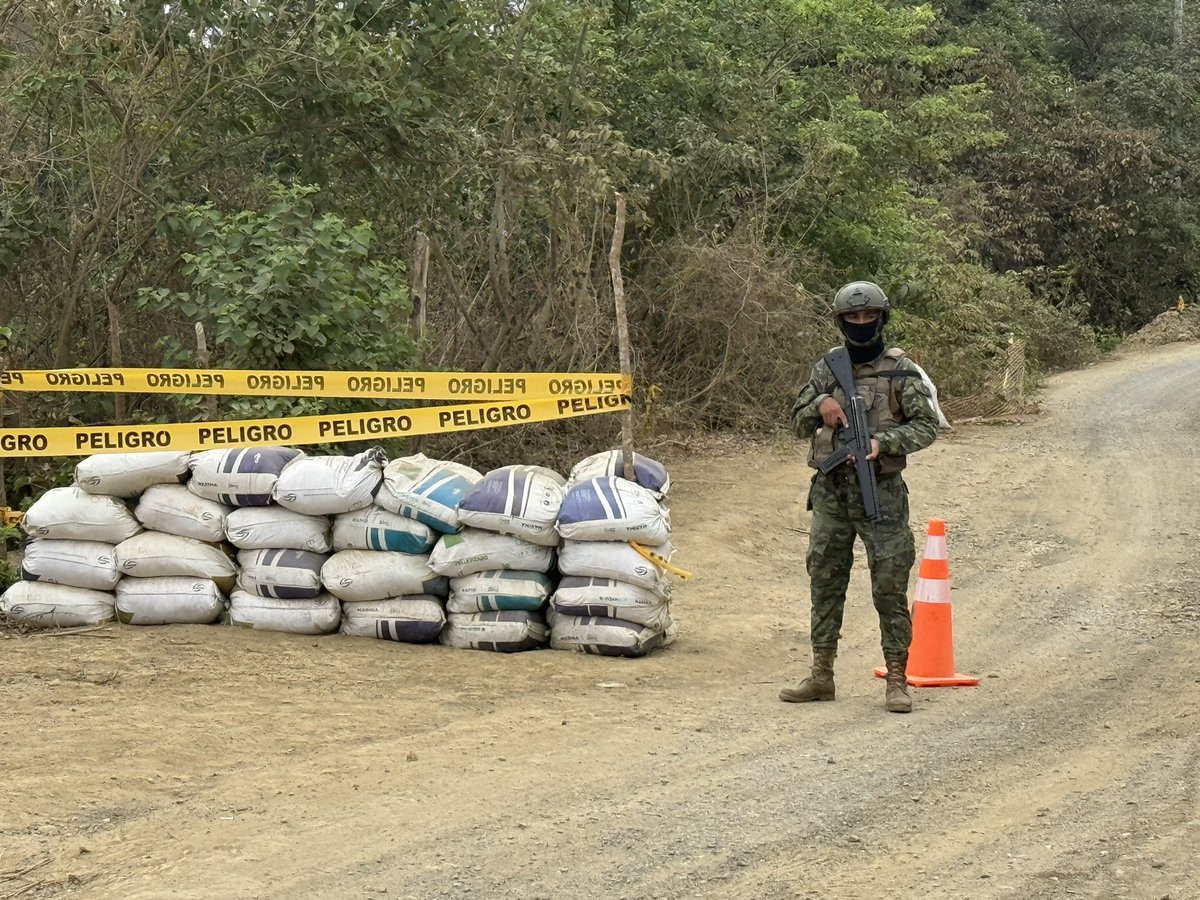 PoderInforma's tweet image. #ECUADOR || Así es como luce la entrada a la nueva Cárcel El Encuentro. La obra no está completa. El Gobierno ha prohibido toda gráfica interna del lugar.