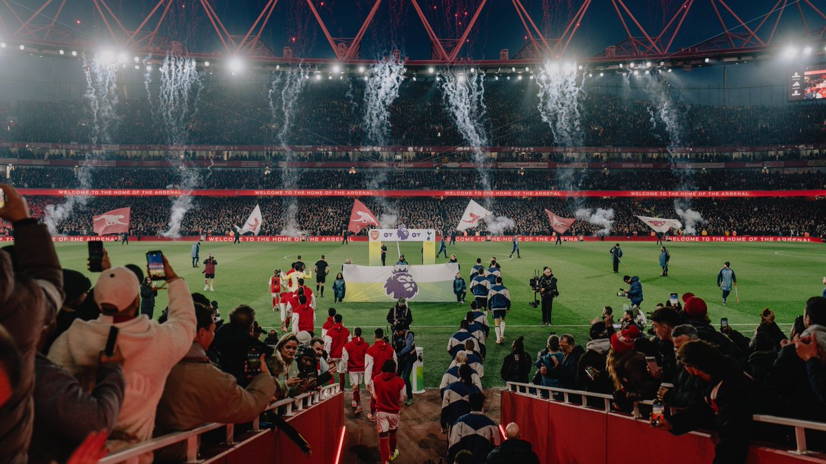 Arsenal's tweet image. A wall of us.

Photos in collaboration with @Susana_rf1 📸