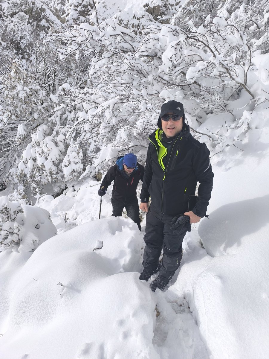 VacunHenrik's tweet photo. Yo soy de la vieja eskuela, donde la palabra es todo. El respeto nace kuando kumples lo k dices. Tuve el privilegio de ser parte de la karrera k transkurre por mis terenos. Eskerrik asko Trail Sierra de Kodes. Y tú jabalí, ya sabes bien de sobra k te aprecio. Un 🫂 https://t.co/86AlO3CfDR