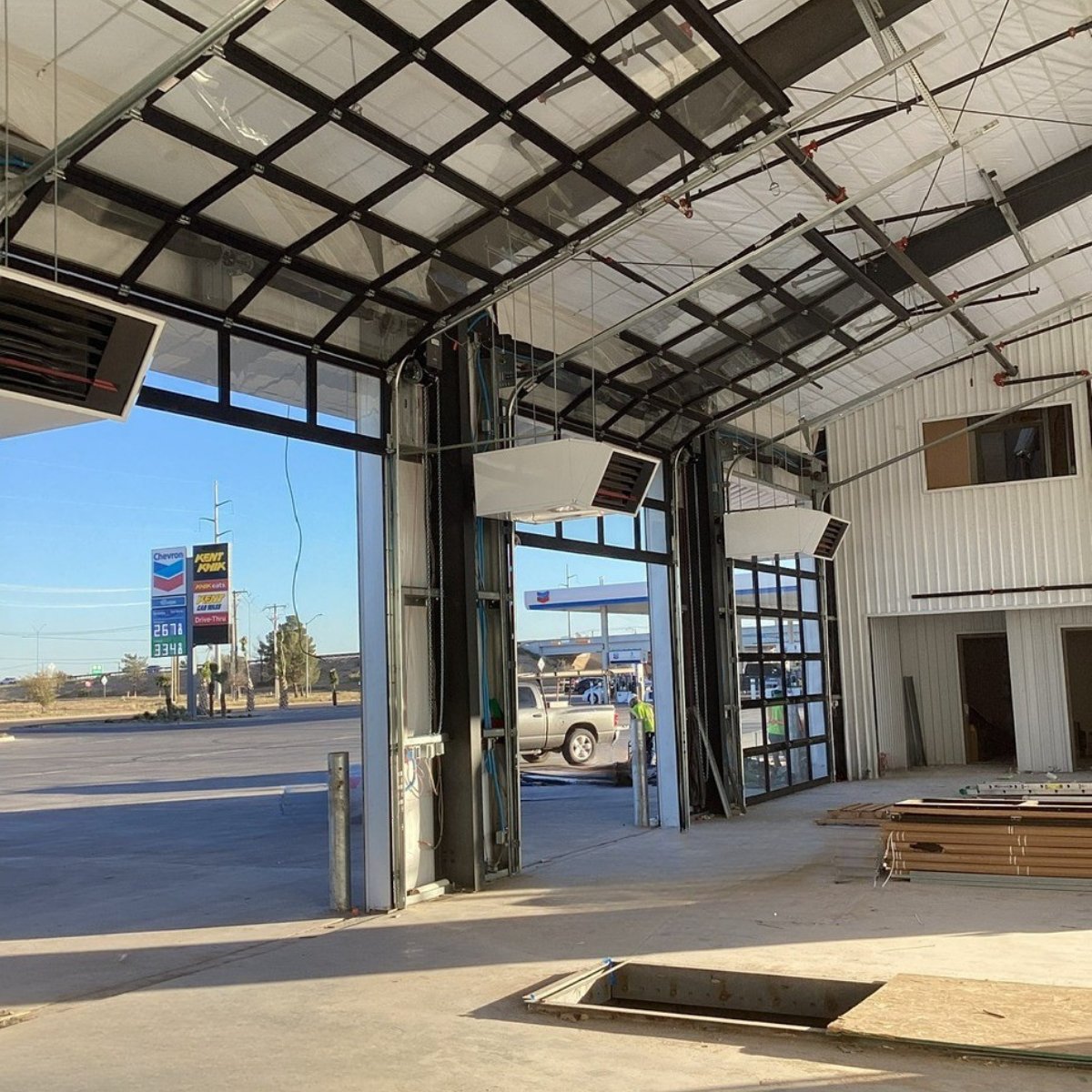 Execution is key. Our team is making great progress on the Kent Lube Fast Oil Change Center in Midland, TX. We’re grateful for a partnership with The Kent Companies that makes progress possible. Here’s to growing together!