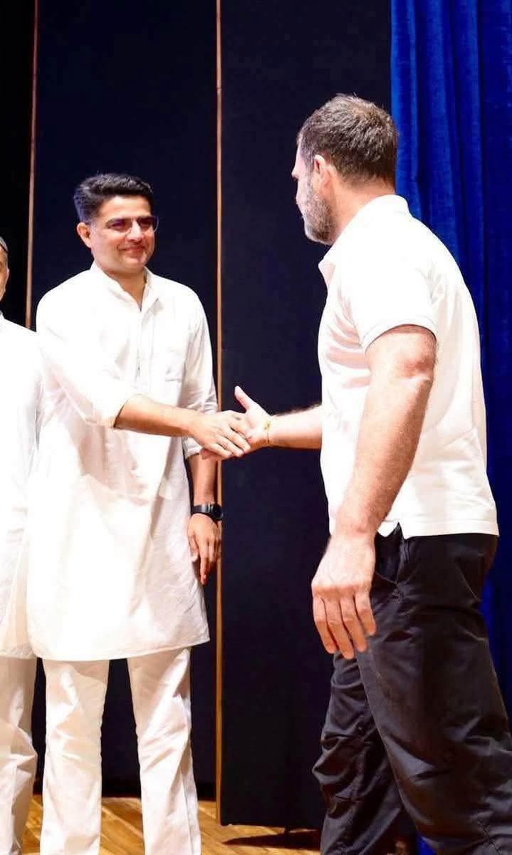 SundarSiras_'s tweet image. नई दिल्ली बदलाव के संकेत @SachinPilot