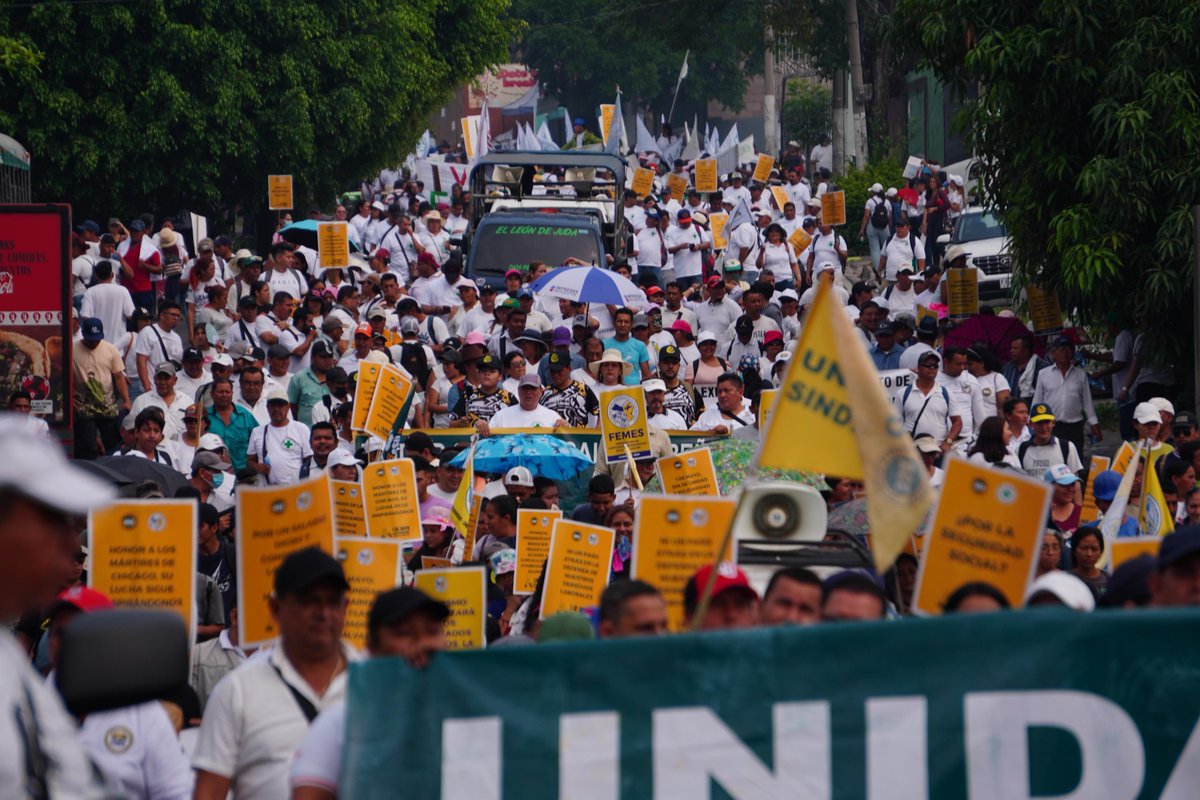 UnidadSindical_'s tweet image. La Unidad sindical Salvadoreña a demostrado capacidad para realizar propuestas concretas que beneficien a miles de trabajadores de las distintas áreas de trabajo 

¡UNA CLASE TRABAJADORA LUCHADORA SIEMPRE PERMANECERÁ!