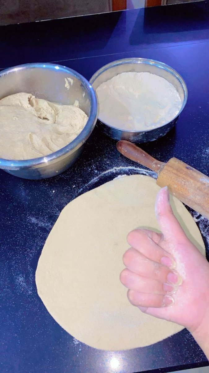 HmryLtyft's tweet image. &quot; اصنع لنفسك أياما جميلة ❤️

#ثم
اضحك وغيظ العواذل
 جعل ما يضحك سواك…
#مساؤكم🤍❤️