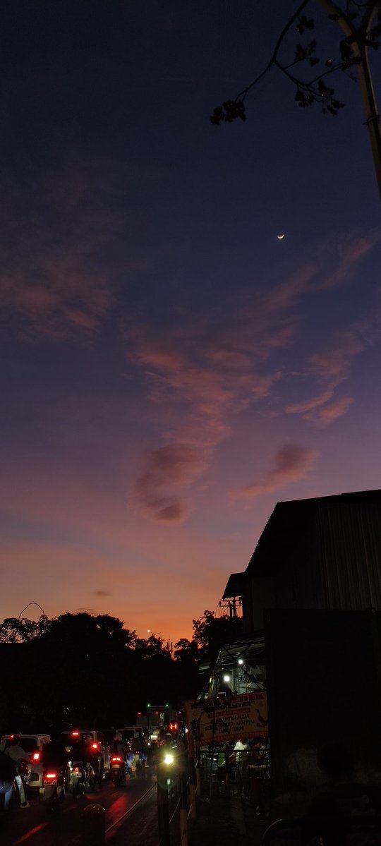 aizisaizing's tweet image. dikirimin temenku, wkwk.