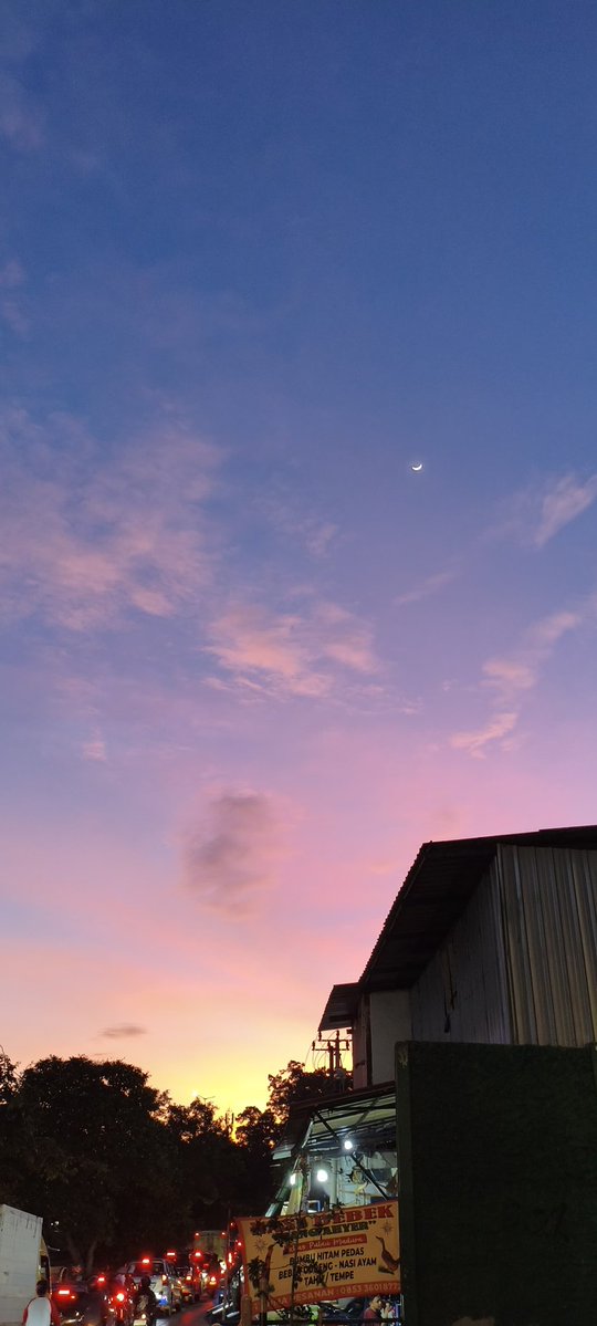 aizisaizing's tweet image. dikirimin temenku, wkwk.