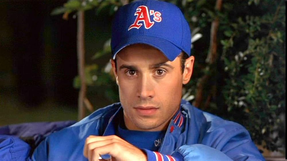 Alexfeinberg's tweet image. I wasn’t one of Vanderbilt’s top recruits

But somehow, less than 3 weeks into my Freshman fall, I received my contract to play for the Hyannis Mets in the Cape Cod Baseball League

Yes the league made famous by Freddie Prince in Summer Catch

The crazy part was, the only other…