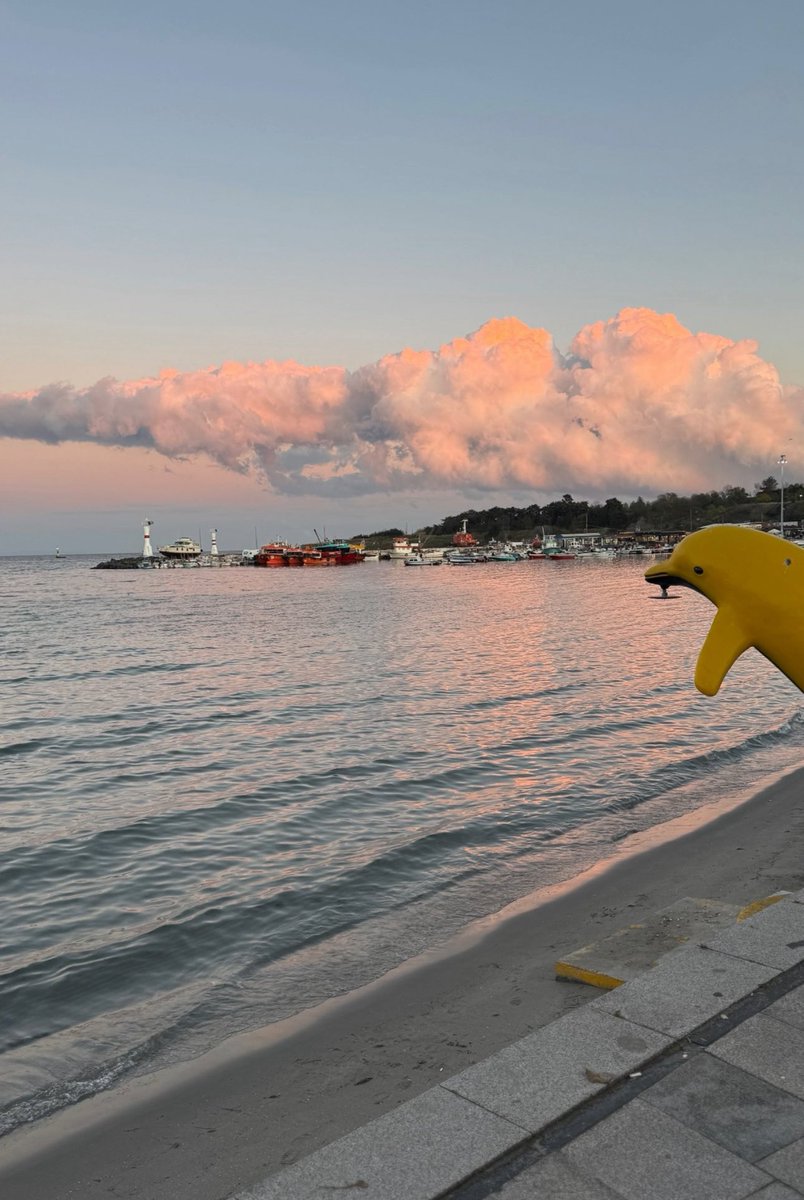Ah Şu Akşam Güneşi.. 

Rica ediyorum had bilin.! 
Yoksa şu suyu boylayacaksınız hani bir kaşıkta nasıl oldu diye düşündürmeyin yanınızdakileri...! 😬