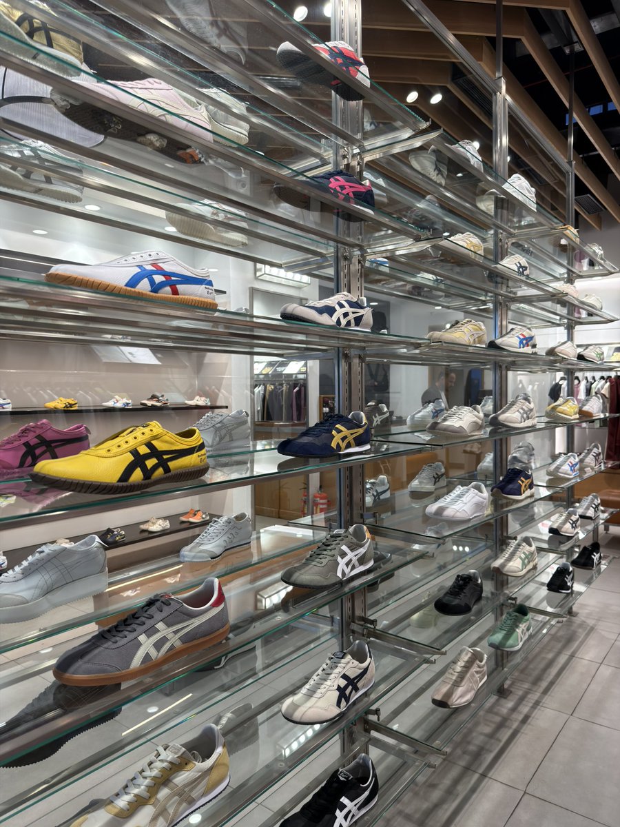 pranavthedev_'s tweet image. Good day