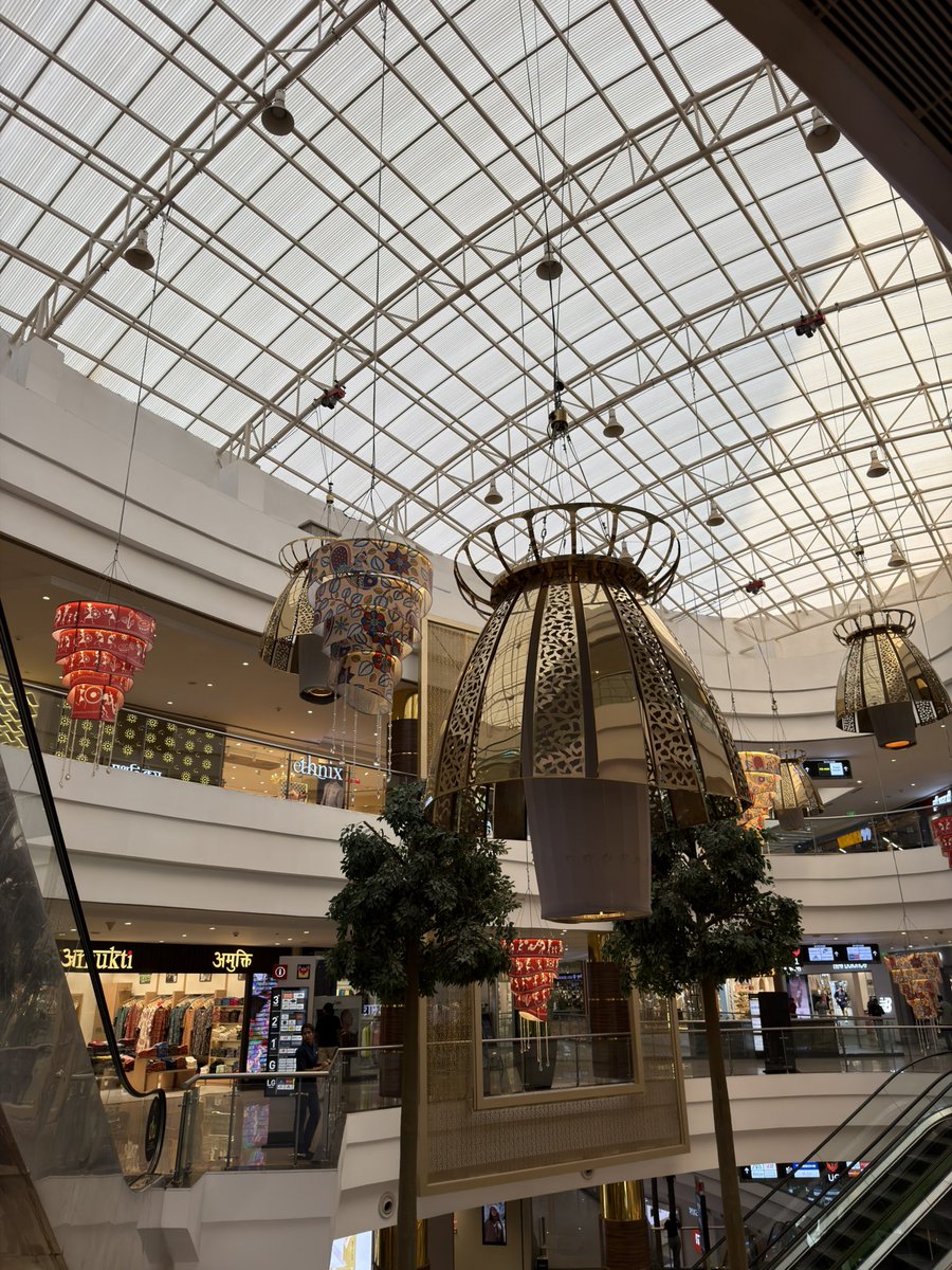 pranavthedev_'s tweet image. Good day