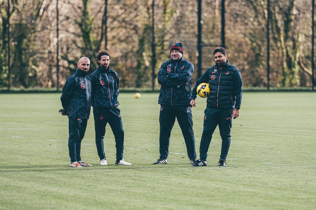 This might be the coldest photo of all time. 🥶🦢