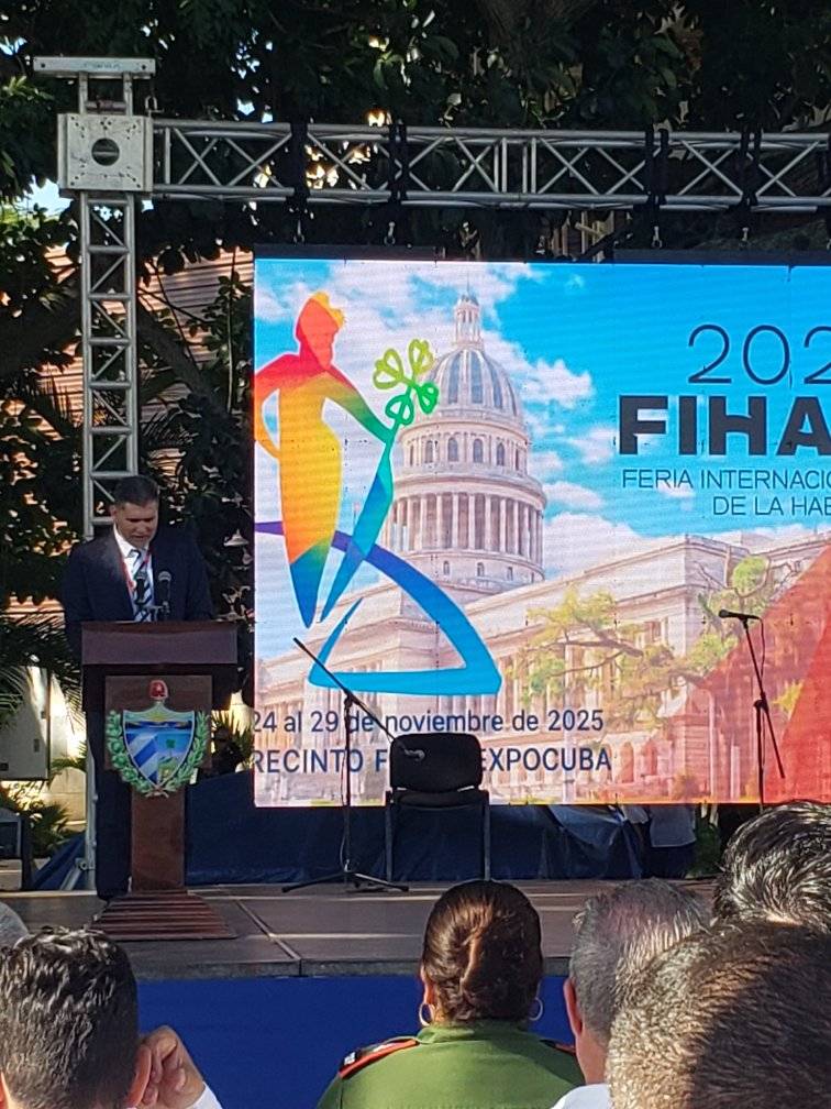 RP_OndaAlegria's tweet image. 📝🇨🇺| #Fihav2025 despliega nueva estrategia comercial para reimpulsar la economía

ℹ️ Ampliamos la información en el sitio web de #RadioProgreso #LaOndaDeLaAlegría 🔗👇 radioprogreso.icrt.cu/fihav-2025-des…

#LaHabana #FeriaComercial #RadioCubana #SonidoParaVer #Noticias #Actualidad