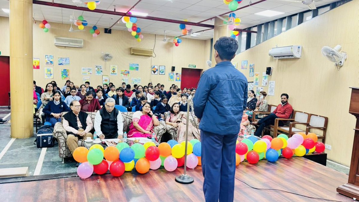 neeza_singh's tweet image. Organised ‘Hasya Kavi Sammelan’ competition for Govt school children on 21.11.2025
#NationalLibraryWeek2025
#ChildrensDay @IFLA @iflawlic @MinOfCultureGoI @EduMinOfIndia @RrrlfKolkata @NationalLib_GoI @gssjodhpur @mohitgupta1962 @SeemaRampersad