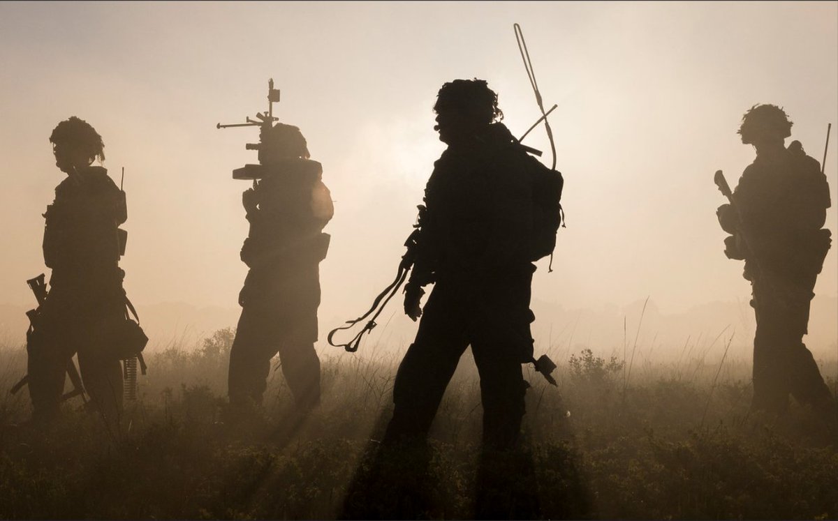 CanadianForces's tweet image. School without debt? Bet. Our paid education programs cover your tuition, pay you to train, and set you up for success with incredible opportunities. Open to students not yet in uniform and non-commissioned members. Learn more: forces.ca/en/paid-educat…