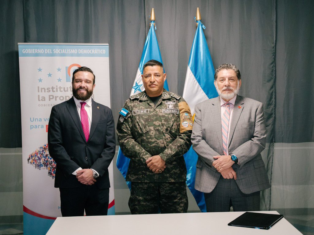 Con el propósito de mejorar el monitoreo geoespacial y la precisión geodésica para la toma de decisiones en gestión de tierras, gestión de riesgos, seguridad nacional y desarrollo territorial, el Viceministro de Defensa Nacional, Orlando Garner Ordóñez (<a href="/vicesedenahn/">Orlando Garner</a>), y el