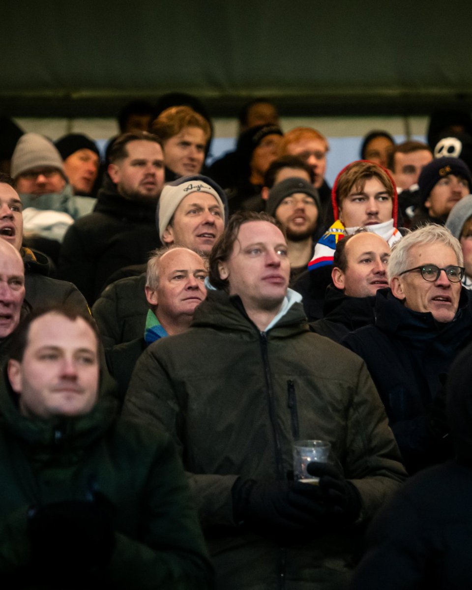 telstar1963nv's tweet image. 𝐊𝐨𝐮𝐝𝐞 𝐝𝐚𝐠𝐞𝐧 𝐨𝐩 𝐒𝐩𝐨𝐫𝐭𝐩𝐚𝐫𝐤 𝐒𝐜𝐡𝐨𝐨𝐧𝐞𝐧𝐛𝐞𝐫𝐠! ❄️

#WitteLeeuwen