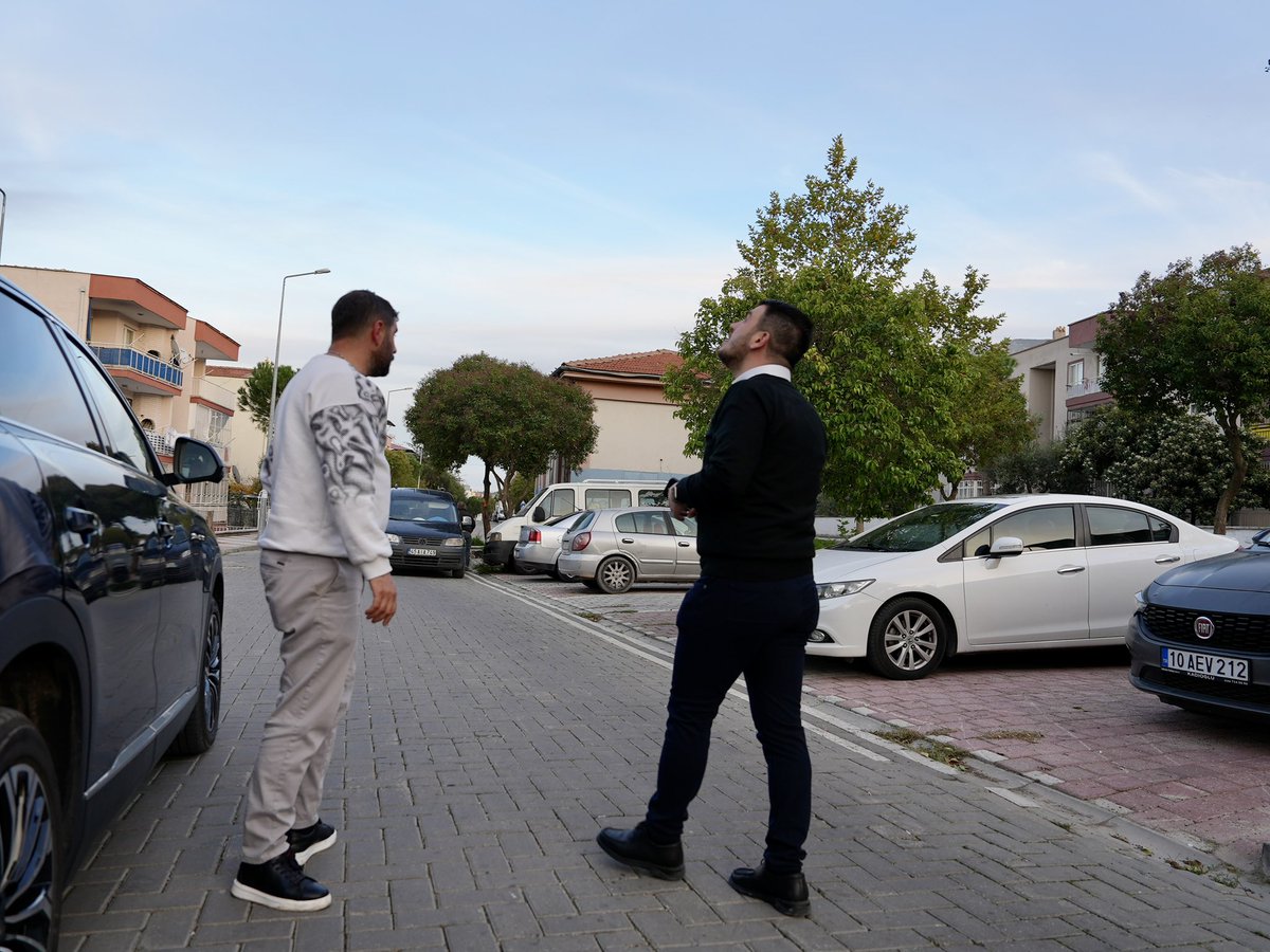 📍75. Yıl Mahallesi

Muhtarımız Erhan Çavdarlı ile birlikte mahallemizde Gediz Elektrik ile ilgili yaşanan sorunları yerinde inceledik.

Sorunların çözümü için gerekli adımları attık ve inşallah en kısa zamanda çözüme kavuşturacağız.

Vatandaşlarımızın yaşam kalitesini artırmak