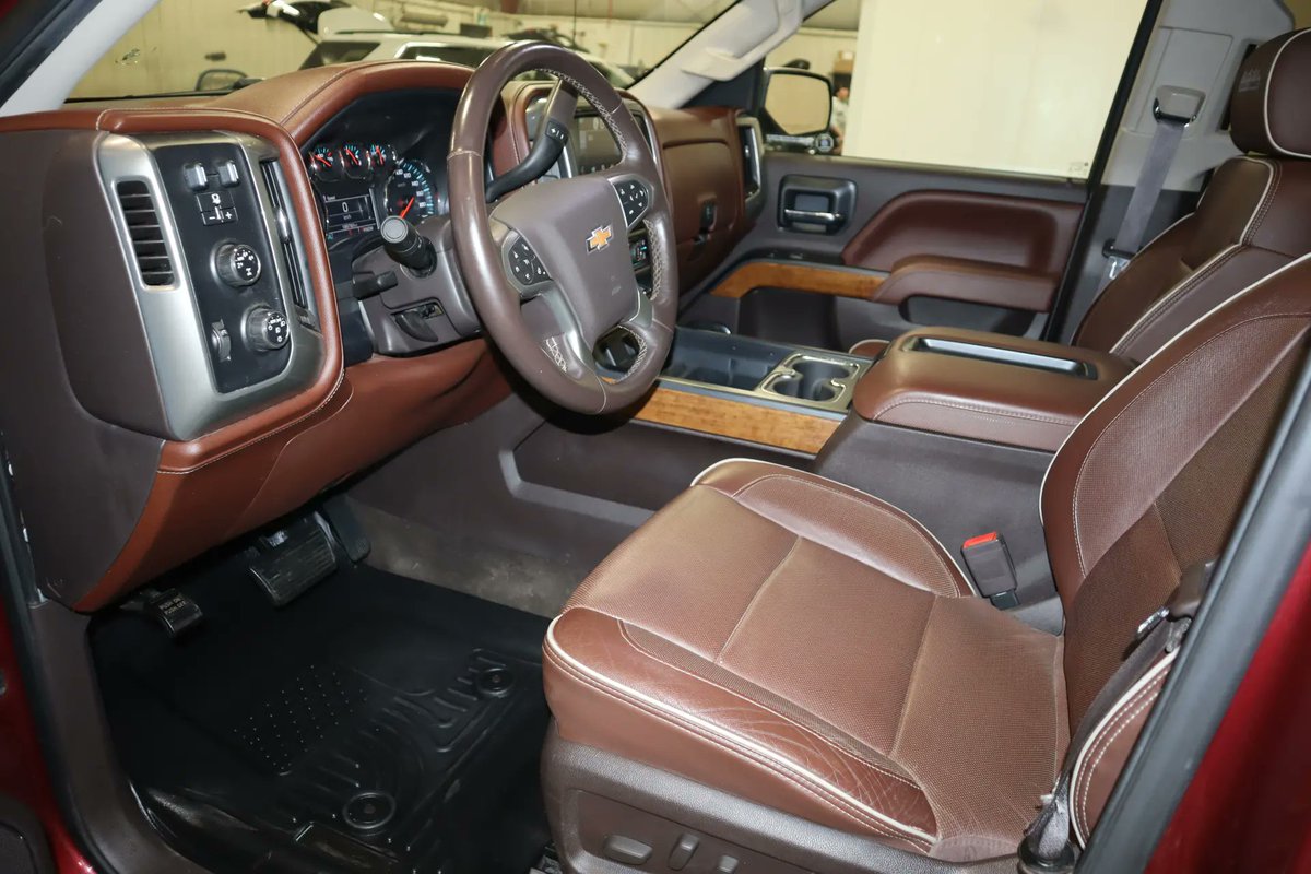 KeyChevrolet's tweet image. 🚨 SAVE now with this 2015 Chevrolet Silverado 1500 High Country at Key Chevrolet in Yorkton! 

keychev.com/inventory/2015…

Call to book a test drive or get more info!

📍 441 Broadway St. E., Yorkton, SK
📞 (306) 782-2268

#Yorkton #ChevySilverado #Truck#Preowned #Sask 🚚✨