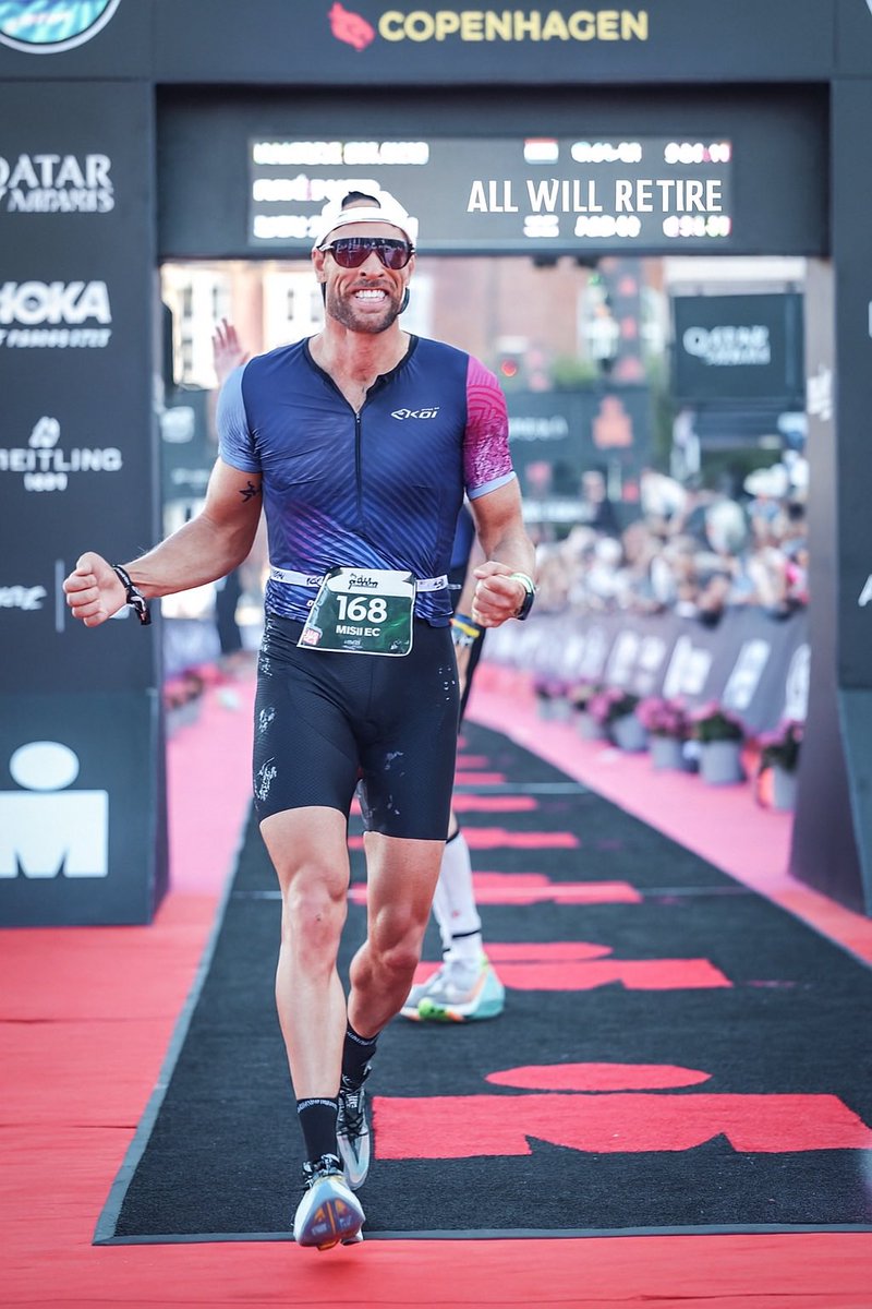 You train for hours in the cold, ride until your legs burn, push through every wall.
Triathlon teaches one thing: discipline always pays off.

That’s exactly why I choose $AWR —
the choice for life’s athletes: build, persist, keep moving forward.

All Will Retire
🏊‍♂️🚴‍♂️🏃‍♂️🔥🚀